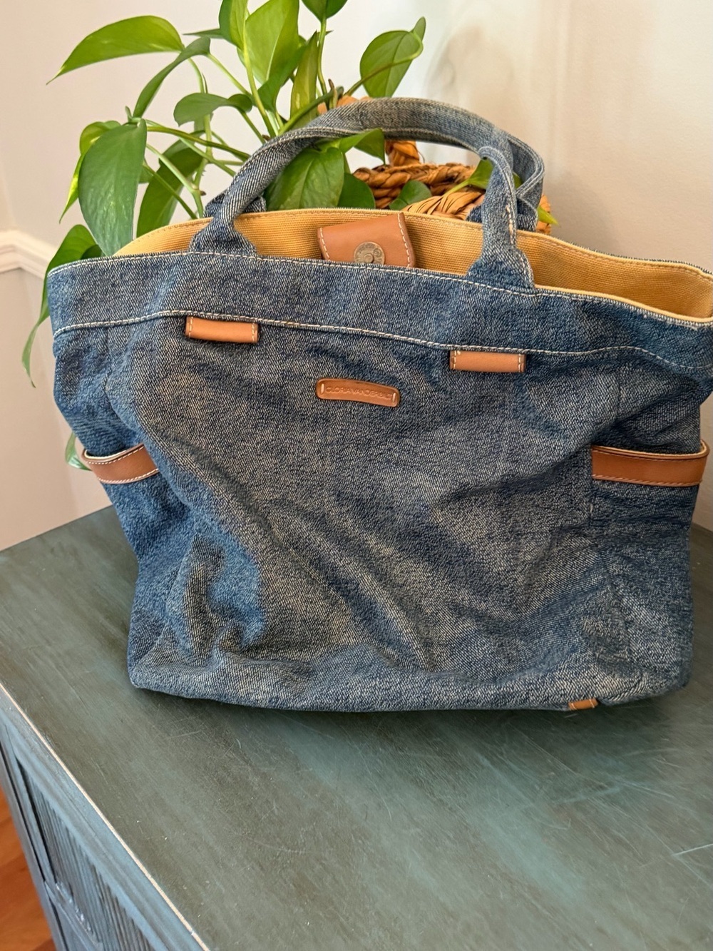 Gloria Vanderbilt Vintage Jean Bag.